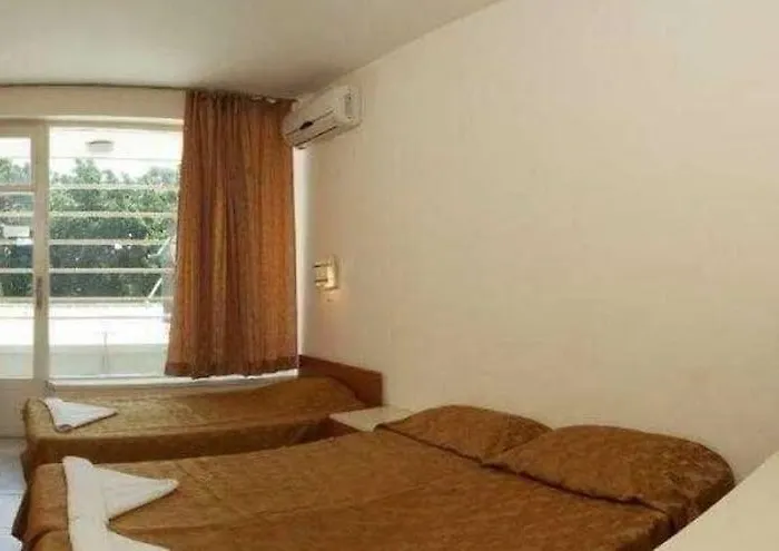 Tsarevets Отель