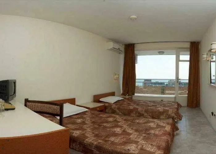 Отель Tsarevets 2*